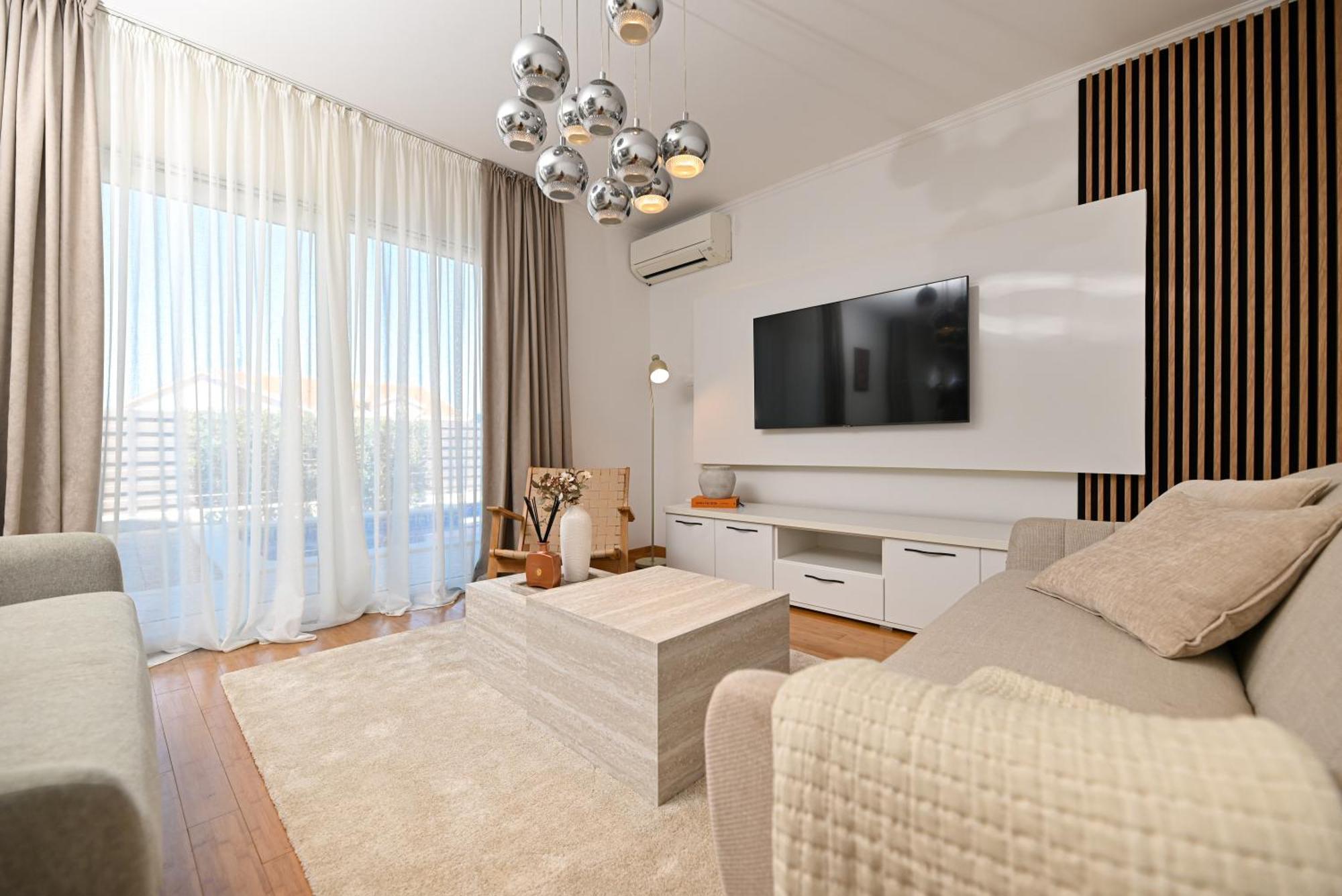 Villa Costa Blu With Pool By The Sea Trogir Extérieur photo