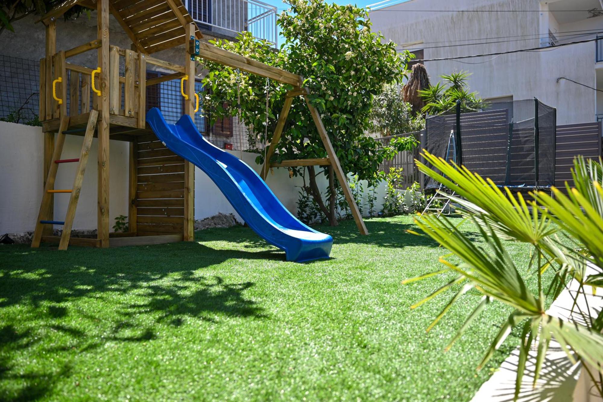 Villa Costa Blu With Pool By The Sea Trogir Extérieur photo